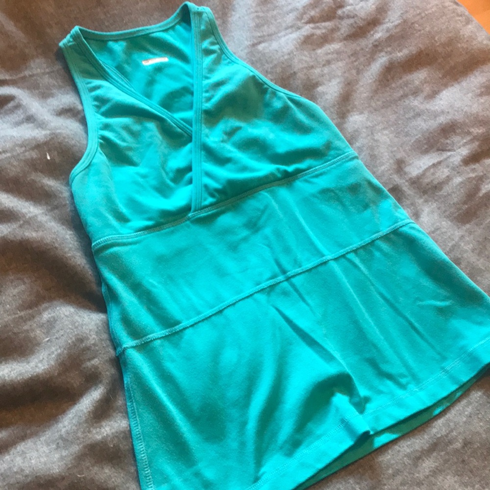 Lululemon tank
